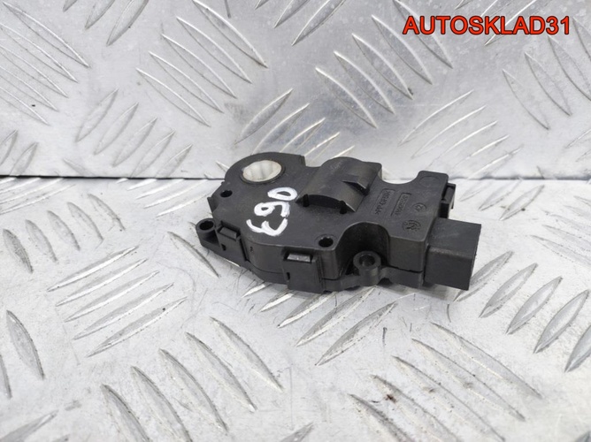 Моторчик заслонки отопителя BMW E90 64116956706