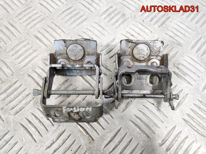 Петля двери багажника комплект Ford Fusion 1527348