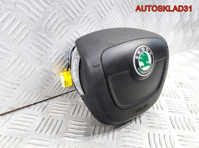 Подушка безопасности в руль Skoda Fabia 5J0880201H