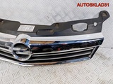 Решетка радиатора Opel Astra H 13225775 Рестайлинг (Изображение 9)