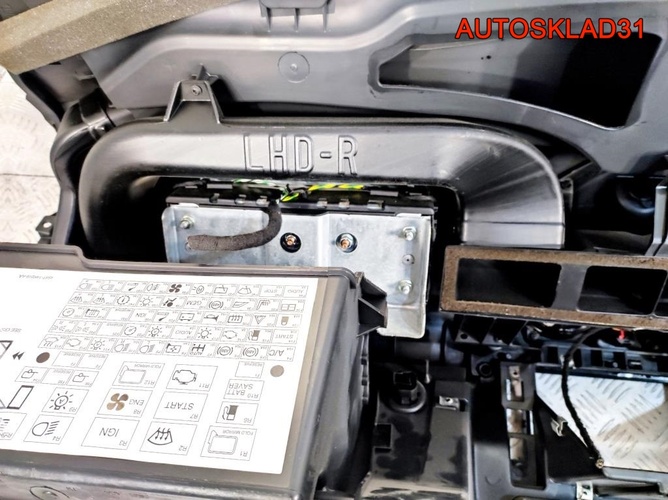 Торпедо Голое Ford Fiesta 2S61A04310AK