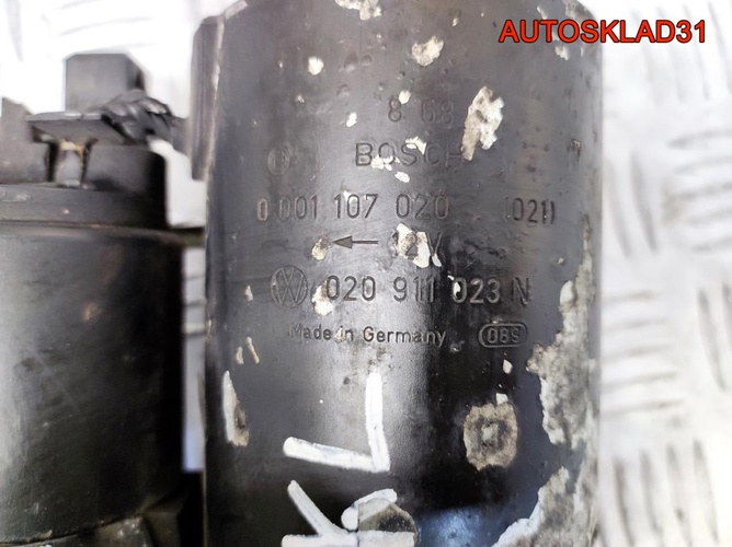 Стартер Volkswagen Golf 4 AKL 020911023N Бензин