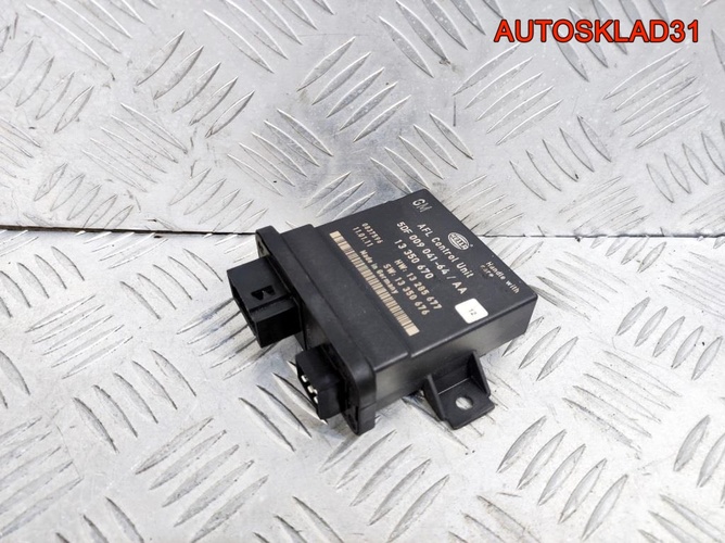 Блок управления светом Opel Astra J 13350670