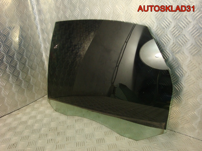 Стекло двери задней левой Ford Focus 1348859 Комби