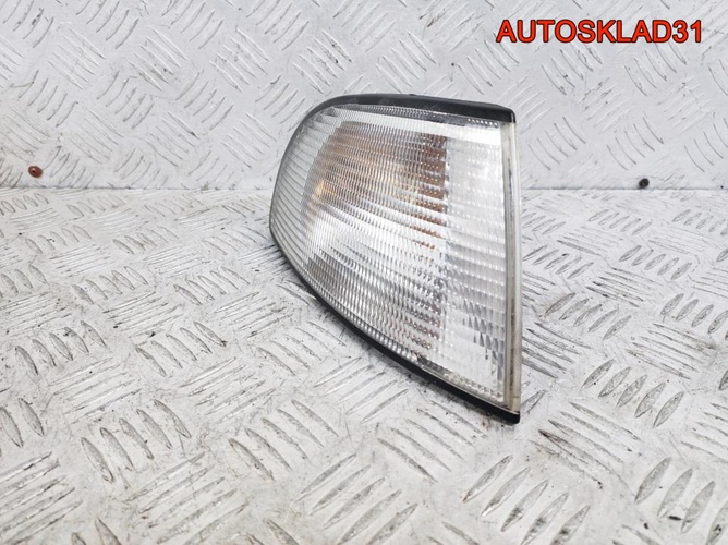 Указатель поворота правый Audi A4 B5