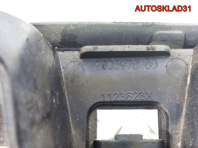 Усилитель заднего бампера Peugeot 208 9805978280