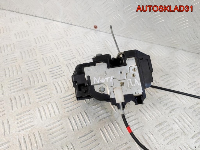 Замок двери передней левой Nissan Note E11