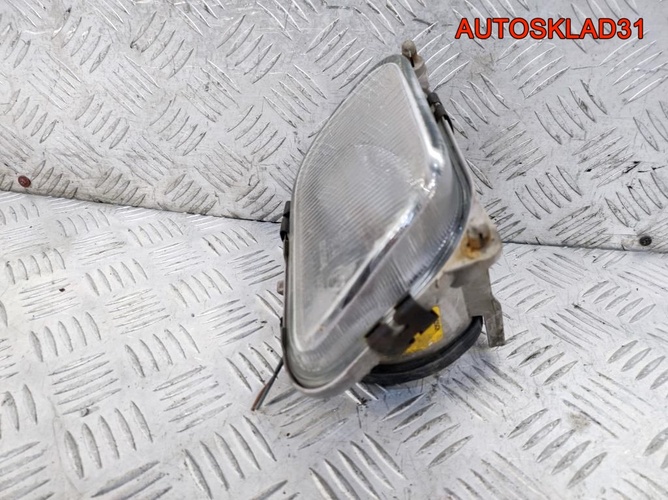 Фара противотуманная правая Mercedes W210 Дорест