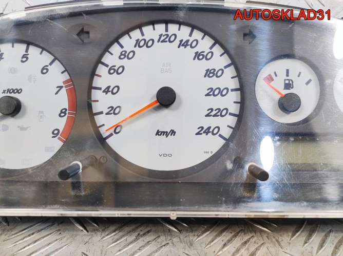 Панель приборов Nissan Primera P11 248109F560