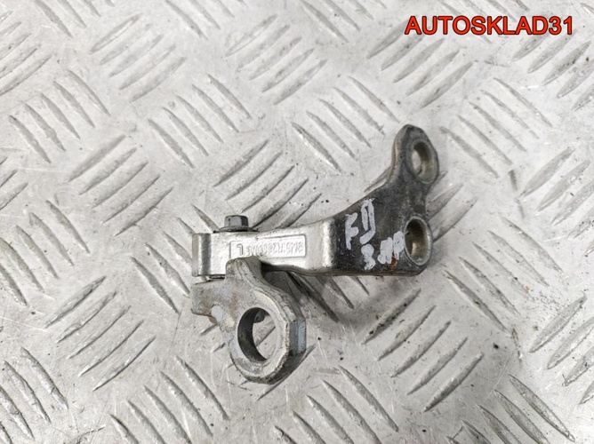 Петля двери задней правой верхняя Ford Focus 2