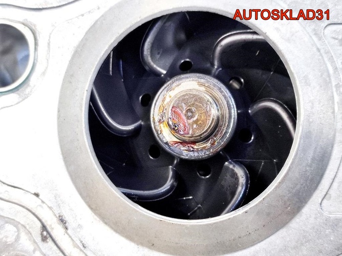Насос водяной BMW F30 2,0 B47D20A 11518514458