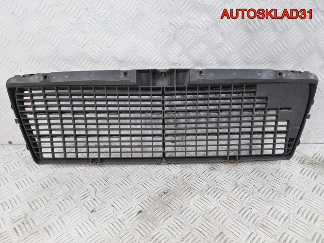 Решетка радиатора Mercedes Benz W210 A2108880023