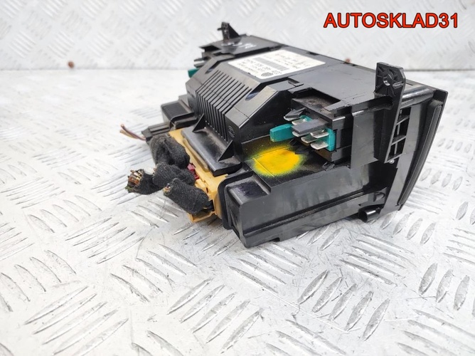 Блок управления климата Audi A6 C5 4B0820043Q