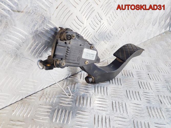 Педаль газа Audi A4 B5 8D1721523 Дизель