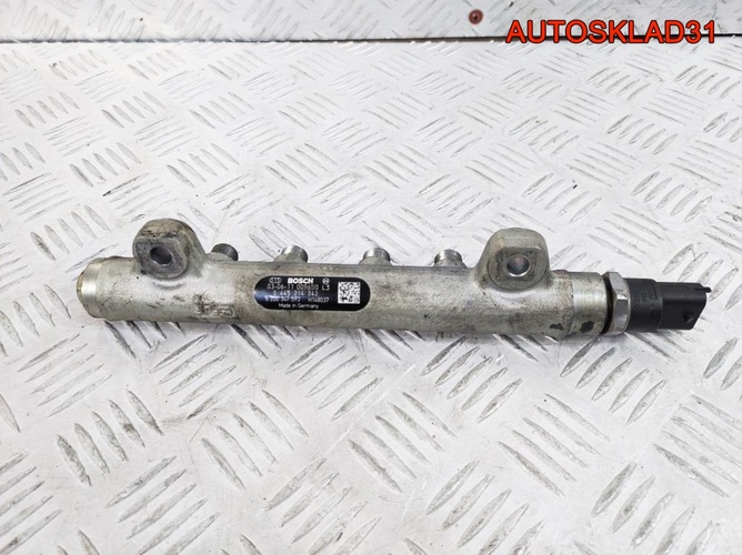 Рейка топливная Opel Movano 2,2 G9T 8200347593