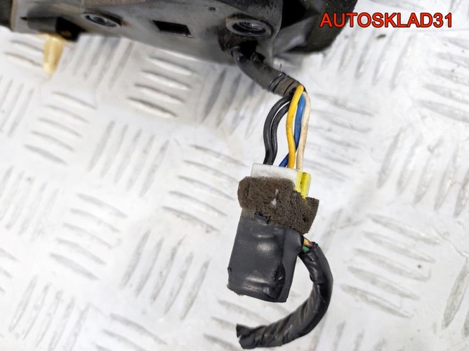 Зеркало левое Mitsubishi Space Runner N2 MB667343