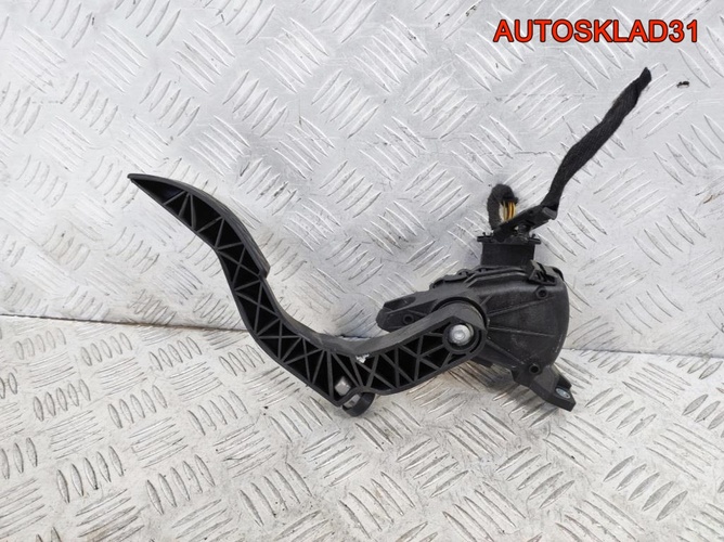 Педаль газа Audi A4 B6 1,8 AVJ Бензин 8EL723523C