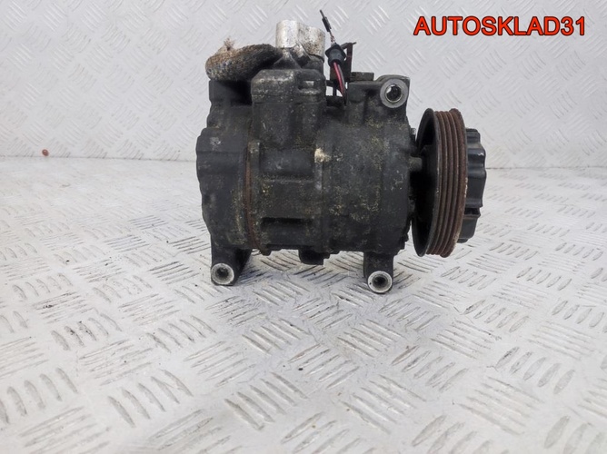 Компрессор кондиционера Audi A4 B6 8E0260805R