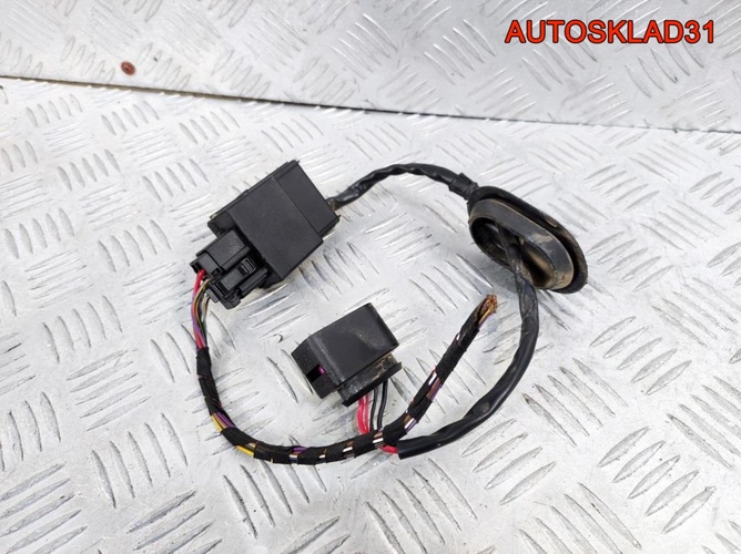 Реле электробензонасоса VW Passat B6 1K0906093G