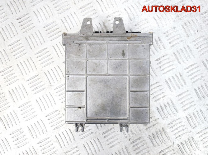 Блок эбу Audi A4 B5 1.8 ADR 8D0907557A Бензин