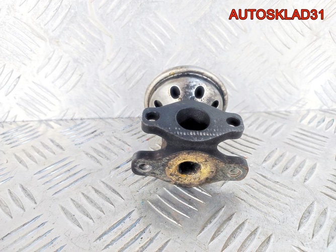 Клапан EGR VW Passat B5 028131501E 1.9 AFN Дизель