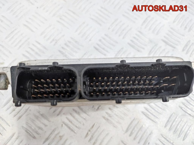 Блок ЭБУ Volkswagen Lupo 1,0 AUC 030906032AS