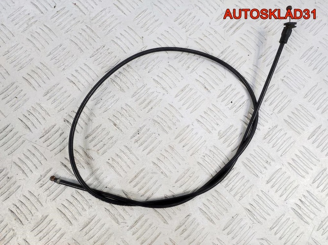 Трос открывания капота VW Passat B5 3B1823531C