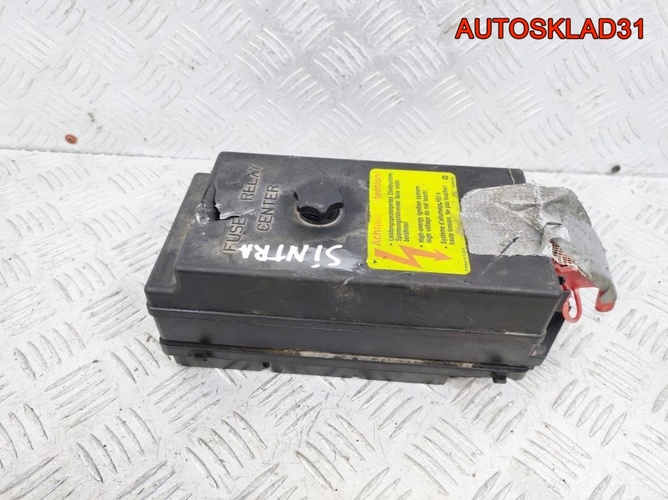 Блок предохранителей Opel Sintra 2,2 X22XE 15353792