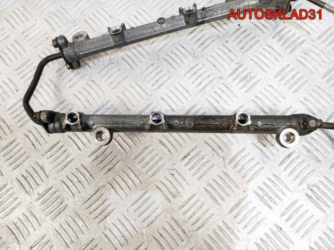 Рейка топливная Mitsubishi Galant EA 2.5 6A13