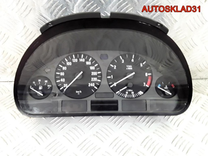 Панель приборов BMW E39 АКПП 2,8i 62118375669