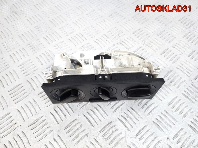 Блок управления отопителем VW Passat B5 1J0820045G