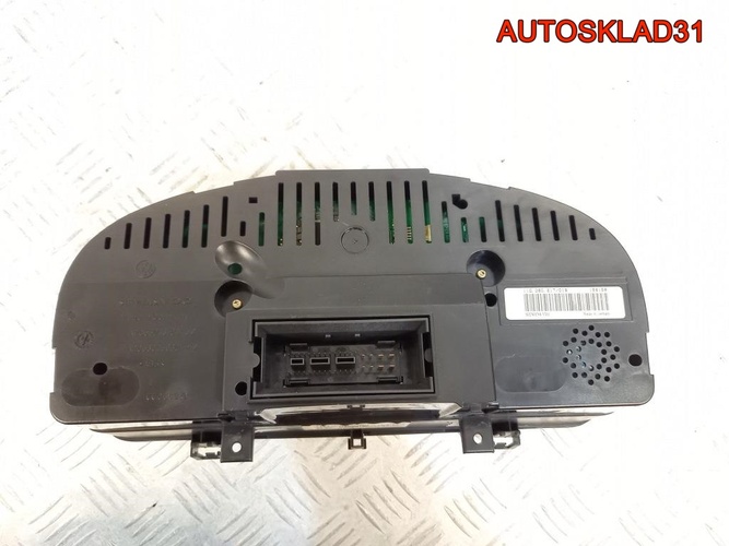 Панель приборов VW Touran 1T0920861A Дизель