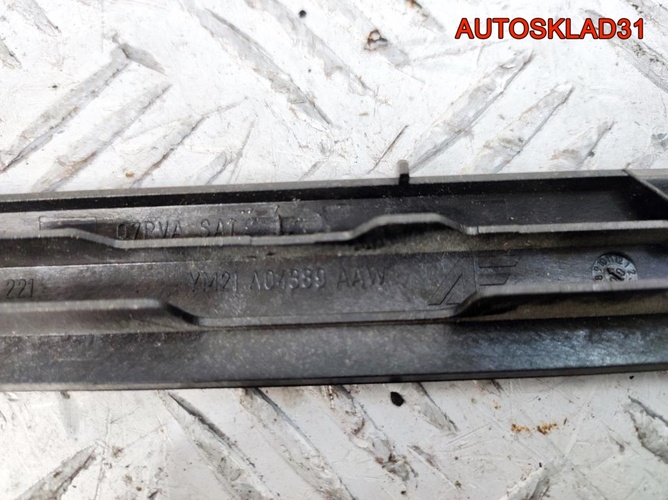 Накладка декоративная левая VW Sharan 7M3857221