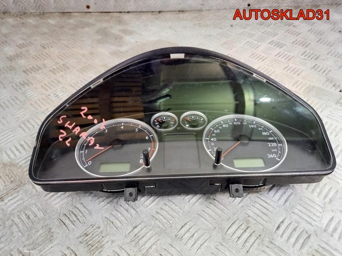 Панель приборов VW Sharan 7M3920800G 2,0 Бензин