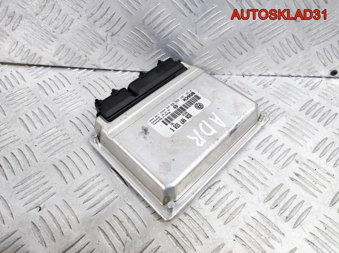 Блок Эбу Volkswagen Passat B5 1.8 ADR 8D0907558S