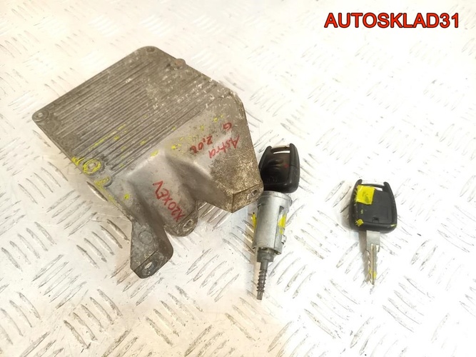 Блок эбу Opel Astra G 2.0 X20XEV 90520859