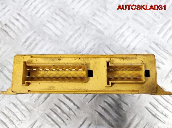 Блок Фаркопа Mitsubishi Pajero 4 5C028V1410