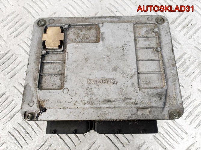Блок ЭБУ VW Polo 4 1,2 AWY Бензин 03D906032C