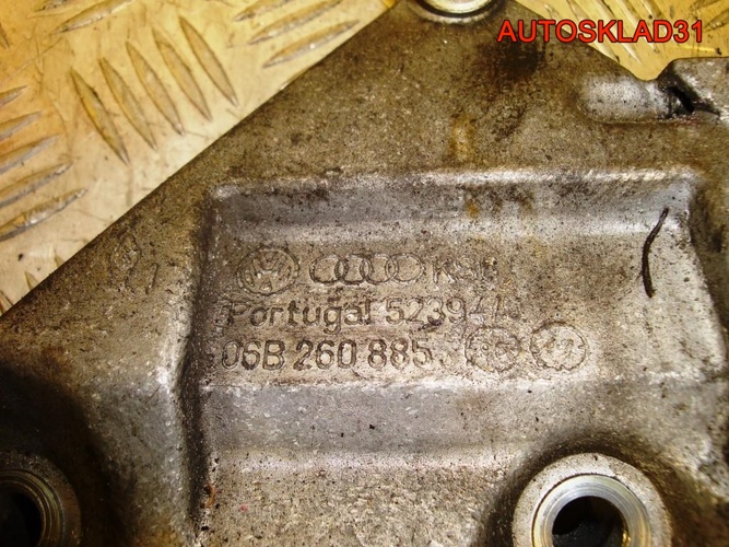 Кронштейн кондиционера VW Passat B5 06В260885