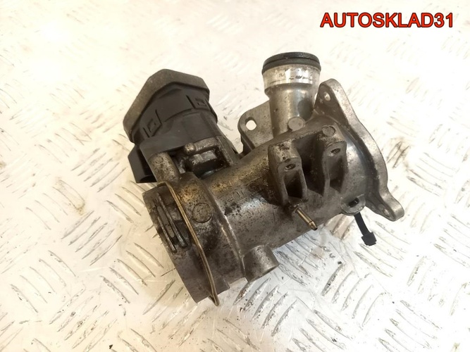 Заслонка дроссельная Mercedes W203 2.2 A6460900154