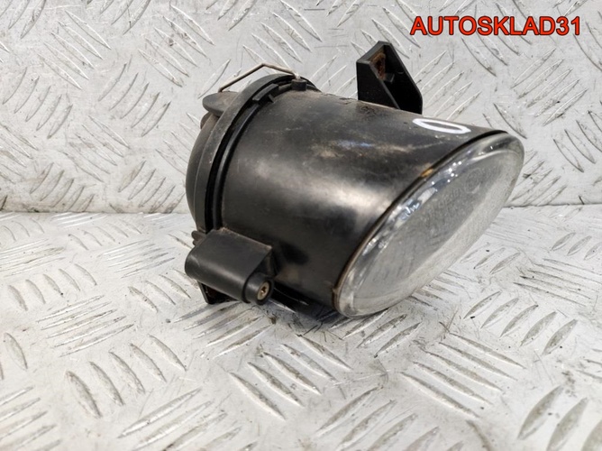Фара противотуманная правая VW Polo 4 6Q0941700