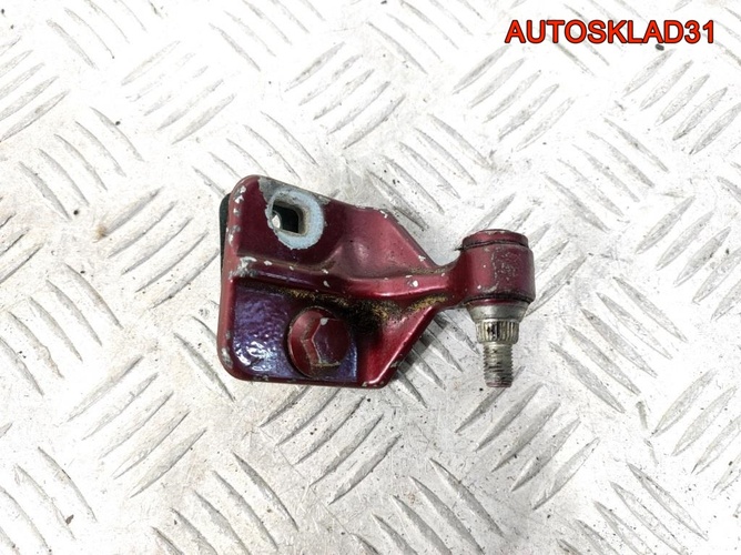 Петля двери задней правой нижняя Mercedes W203
