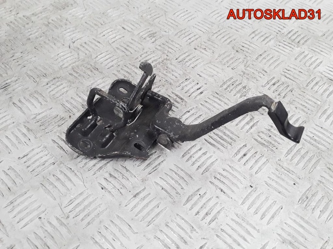 Замок капота Audi A4 B6 8E0823480B