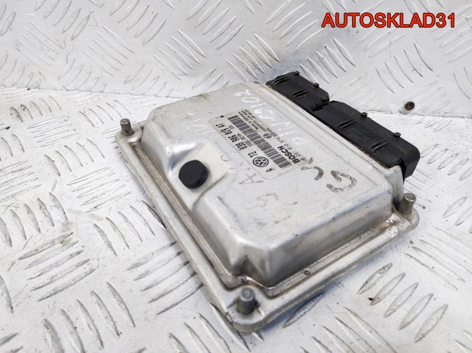 Блок Эбу Volkswagen Golf 4 AXR 038906019AT Дизель