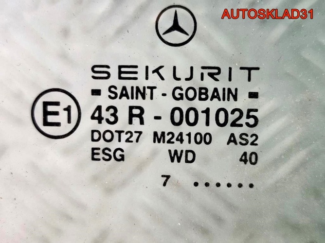 Стекло двери задней правой Mercedes W210 Седан
