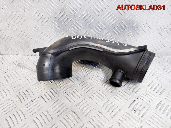 Патрубок воздушного фильтра Audi A6 C5  06C133354G