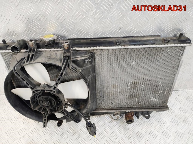Радиатор основной под АКПП Mazda 323 BJ 1,3 Бензин