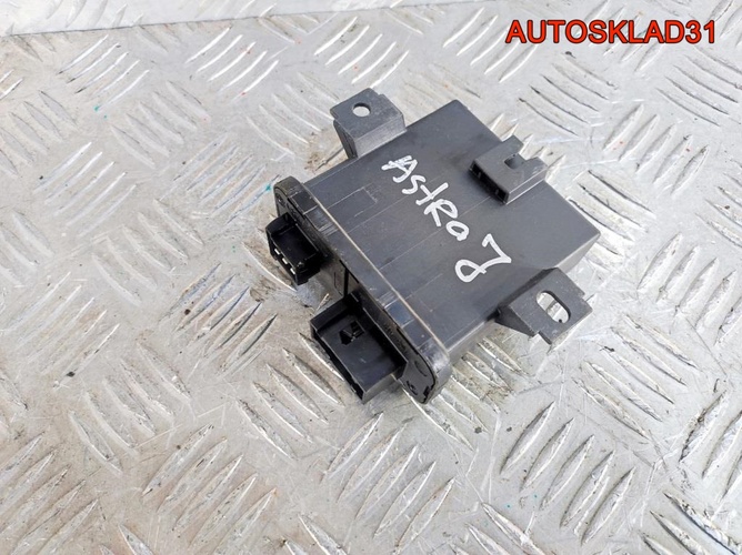 Блок управления светом Opel Astra J 13366017