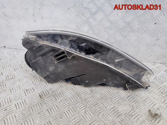 Фара правая Volkswagen Golf Plus 5M1941006G