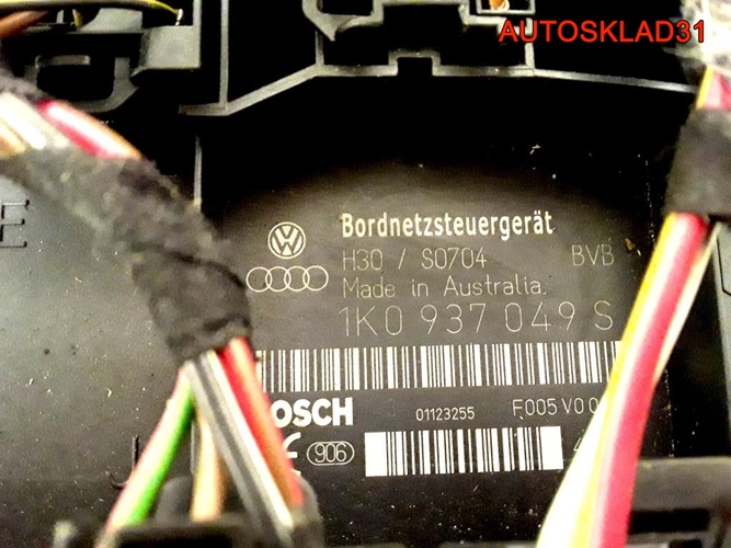 Блок управления бортовой сети Гольф 5 1K0937049S